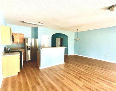 3871 Pleasant Oaks Drive - Photo Thumbnail 13