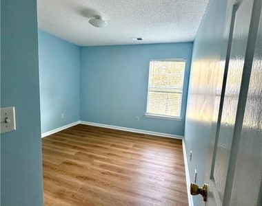 3871 Pleasant Oaks Drive - Photo Thumbnail 27