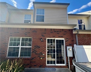 3871 Pleasant Oaks Drive - Photo Thumbnail 1