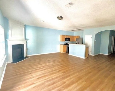 3871 Pleasant Oaks Drive - Photo Thumbnail 14
