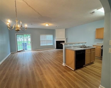 3871 Pleasant Oaks Drive - Photo Thumbnail 15