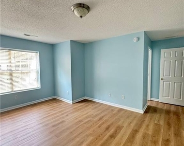 3871 Pleasant Oaks Drive - Photo Thumbnail 22