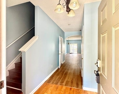 3871 Pleasant Oaks Drive - Photo Thumbnail 3