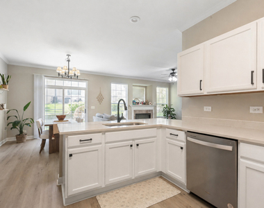 206 Madison Drive - Photo Thumbnail 6