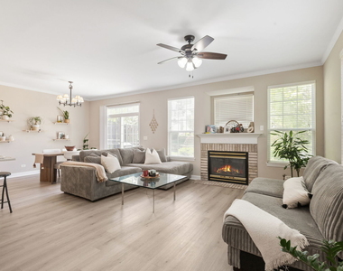 206 Madison Drive - Photo Thumbnail 1