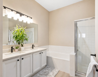 206 Madison Drive - Photo Thumbnail 9