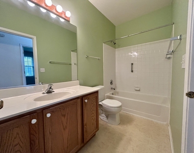 3165 Falling Waters Lane - Photo Thumbnail 10