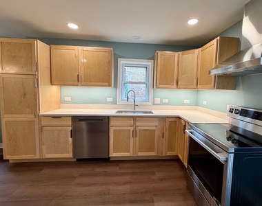 5822 W 64th Place - Photo Thumbnail 5