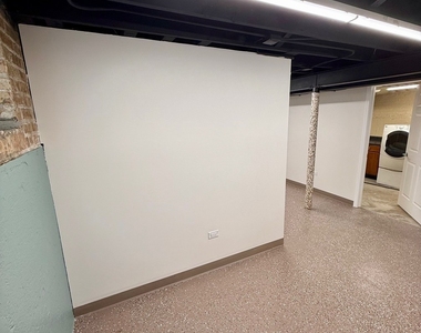 5822 W 64th Place - Photo Thumbnail 14
