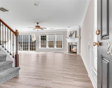 268 Balaban Circle - Photo Thumbnail 15