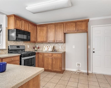 268 Balaban Circle - Photo Thumbnail 4