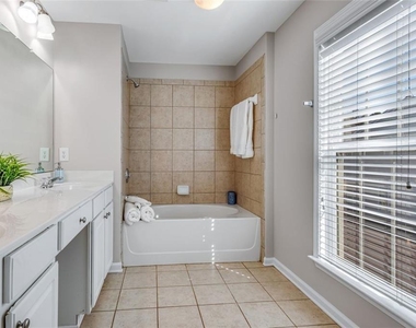 268 Balaban Circle - Photo Thumbnail 27