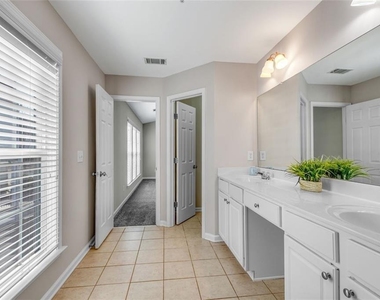 268 Balaban Circle - Photo Thumbnail 23