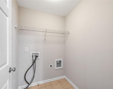 268 Balaban Circle - Photo Thumbnail 21