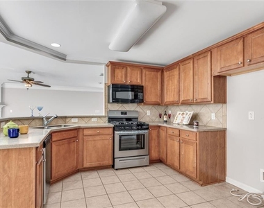 268 Balaban Circle - Photo Thumbnail 5