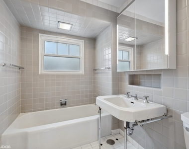 314 Oxford Road - Photo Thumbnail 17