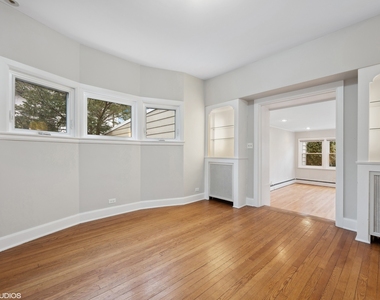 314 Oxford Road - Photo Thumbnail 9