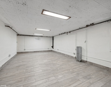 314 Oxford Road - Photo Thumbnail 20