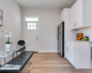 1122 Sherman Avenue - Photo Thumbnail 9