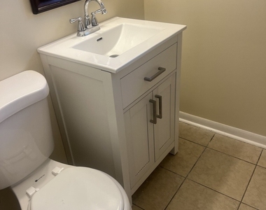 8235 S Vernon Avenue - Photo Thumbnail 9