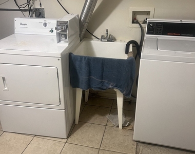 8235 S Vernon Avenue - Photo Thumbnail 13