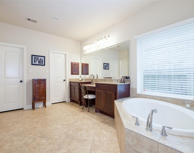 27707 Lodgemist Court - Photo Thumbnail 21
