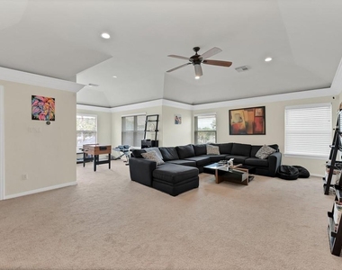 2002 Colbury Court - Photo Thumbnail 15