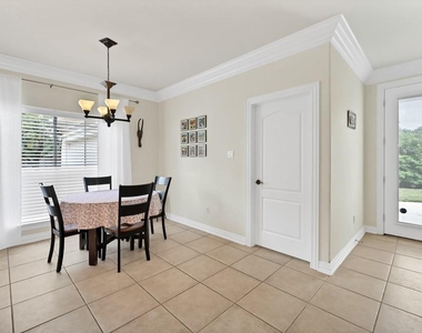 2002 Colbury Court - Photo Thumbnail 7