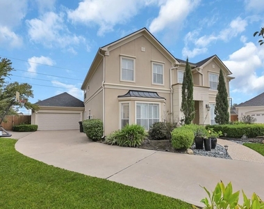 2002 Colbury Court - Photo Thumbnail 2