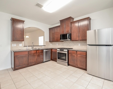 21723 Britton Hill Way - Photo Thumbnail 14