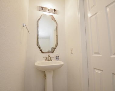 21723 Britton Hill Way - Photo Thumbnail 6