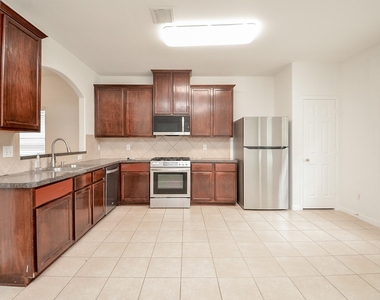 21723 Britton Hill Way - Photo Thumbnail 16