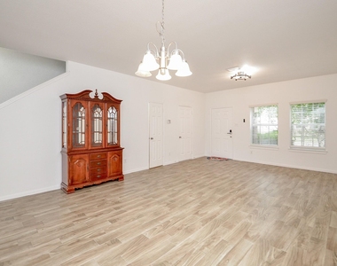 21723 Britton Hill Way - Photo Thumbnail 5
