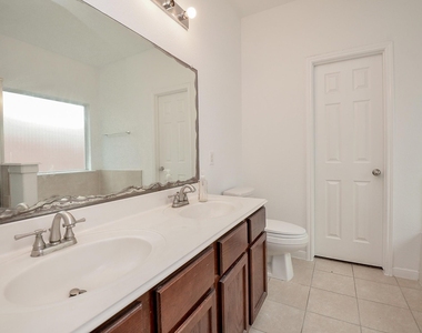 21723 Britton Hill Way - Photo Thumbnail 21