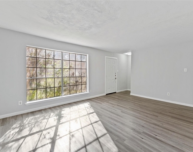4154 Belle Park Drive - Photo Thumbnail 2