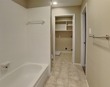 16411 Willingham Way - Photo Thumbnail 15
