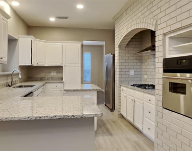 16411 Willingham Way - Photo Thumbnail 3