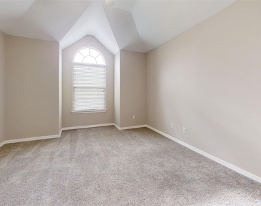 9224 Rodney Ray Boulevard - Photo Thumbnail 5
