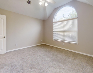 9224 Rodney Ray Boulevard - Photo Thumbnail 7