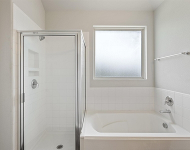 5126 Chester Springs Lane - Photo Thumbnail 12