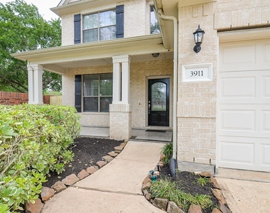 3911 Fallsbrook Court - Photo Thumbnail 1