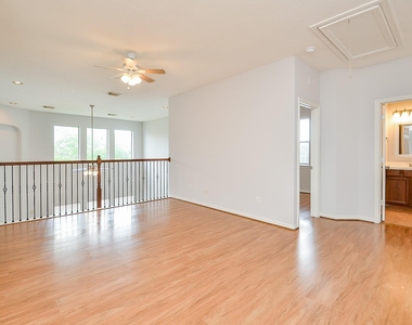 3911 Fallsbrook Court - Photo Thumbnail 21