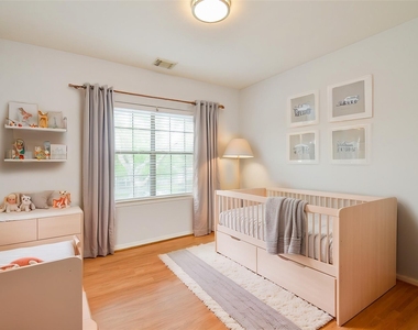3911 Fallsbrook Court - Photo Thumbnail 23