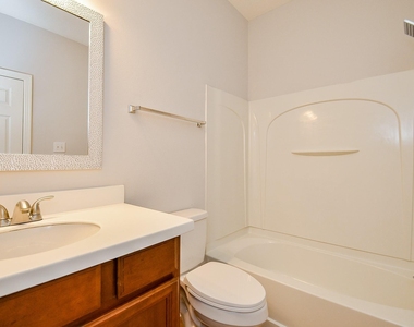3911 Fallsbrook Court - Photo Thumbnail 26