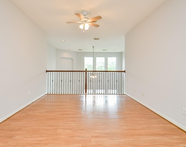 3911 Fallsbrook Court - Photo Thumbnail 20