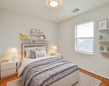 3911 Fallsbrook Court - Photo Thumbnail 25