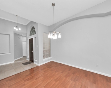 1819 Misty Falls Lane - Photo Thumbnail 3
