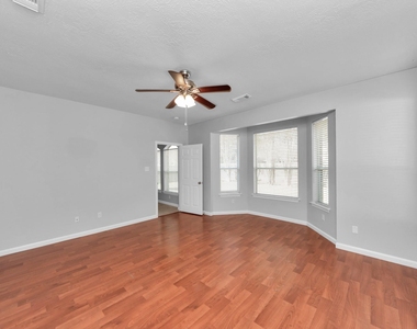 1819 Misty Falls Lane - Photo Thumbnail 17