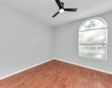 1819 Misty Falls Lane - Photo Thumbnail 20