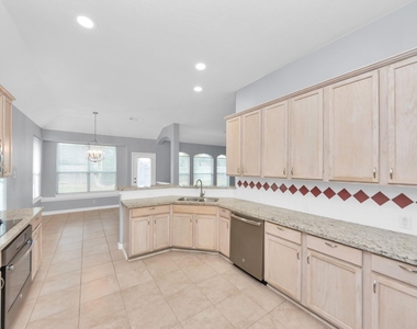 1819 Misty Falls Lane - Photo Thumbnail 10